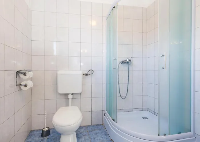 4 Bedroom Cozy In Semesterbostad Opatija