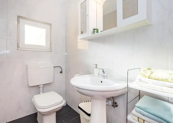 4 Bedroom Cozy In *